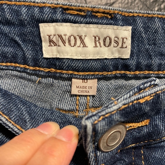 NWT Knox Rose Jeans - Picture 2 of 4